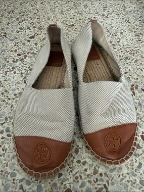 Tory Burch Cream Canvas Espadrille Slip-Ons with Brown Leather Toe